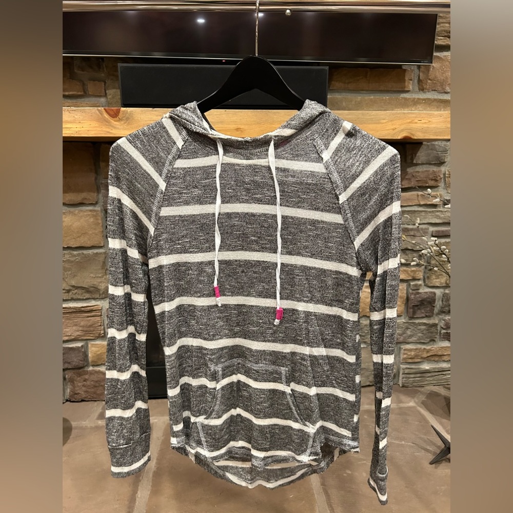 Woman's Wallflower Rustic Pullover Long-Sleeve